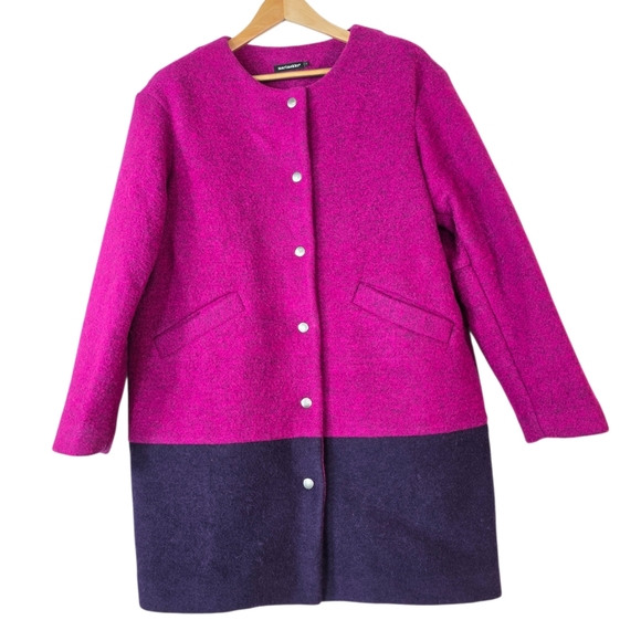 Marimekko Jackets & Blazers - Marimekko collarless Pink and Dark Blue Wool snapbutton Coat